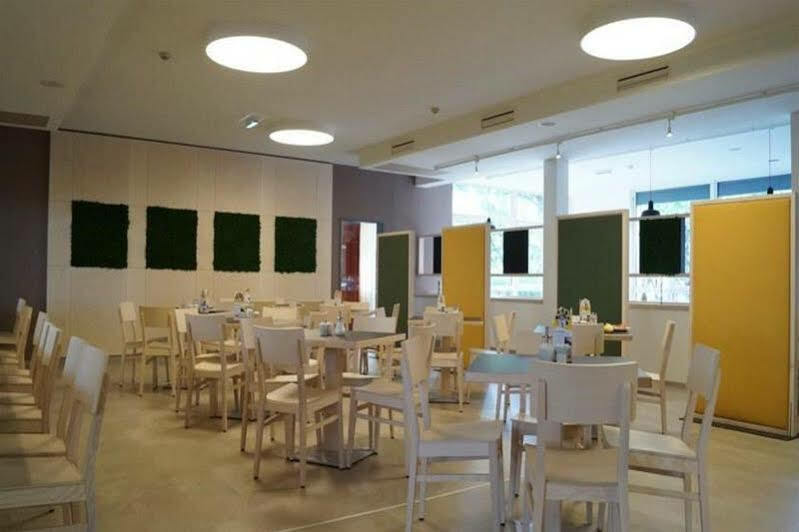 Jufa Hotel 3*